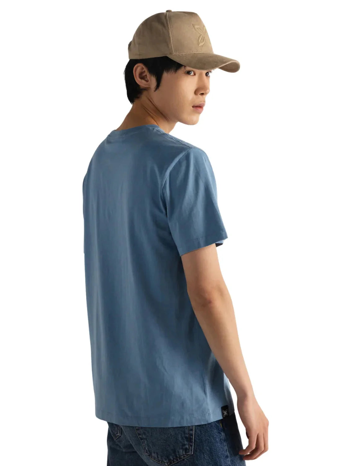 Camiseta Munich Essentials Azul Claro | Bicos de Fío