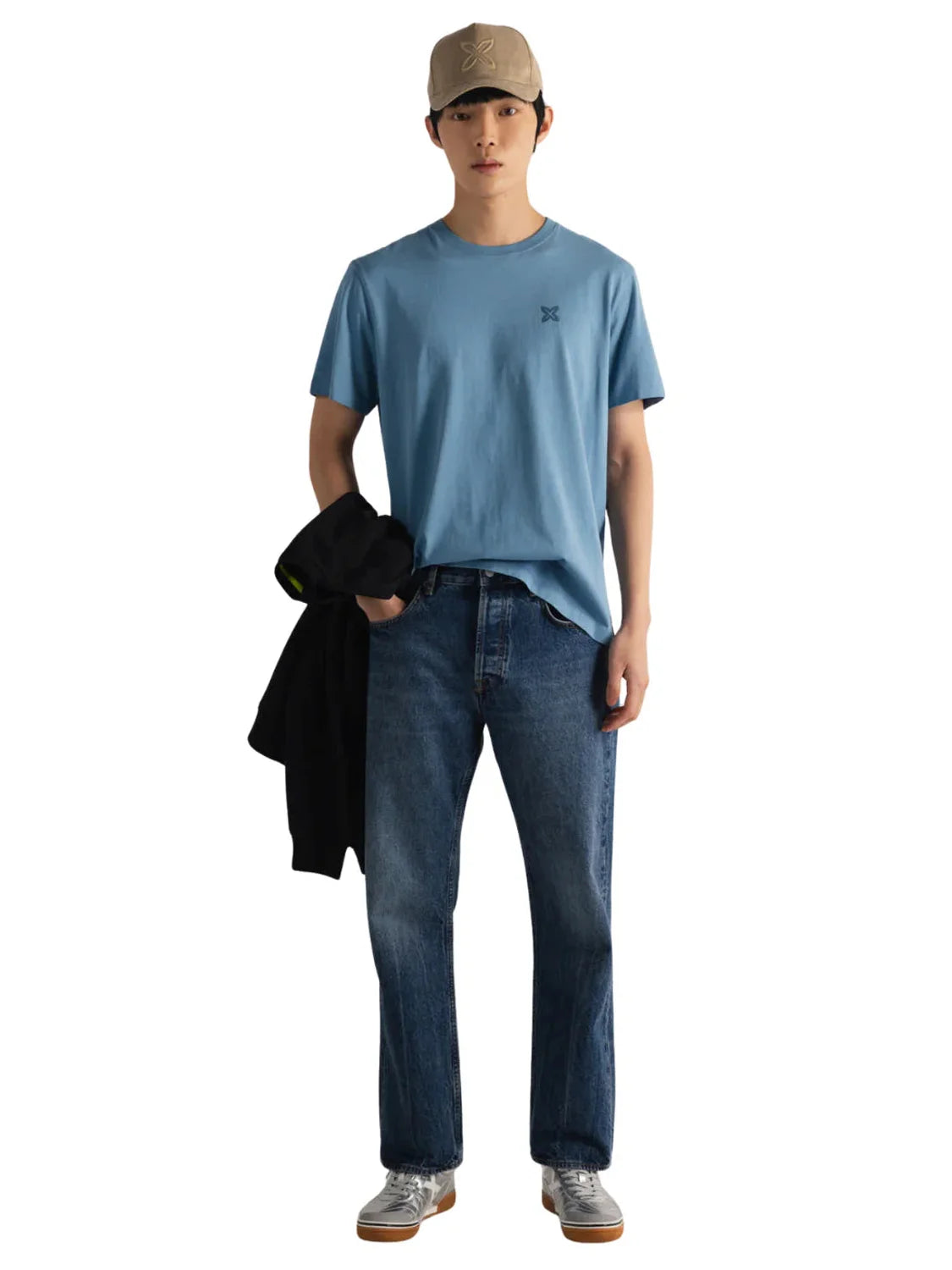 Camiseta Munich Essentials Azul Claro | Bicos de Fío