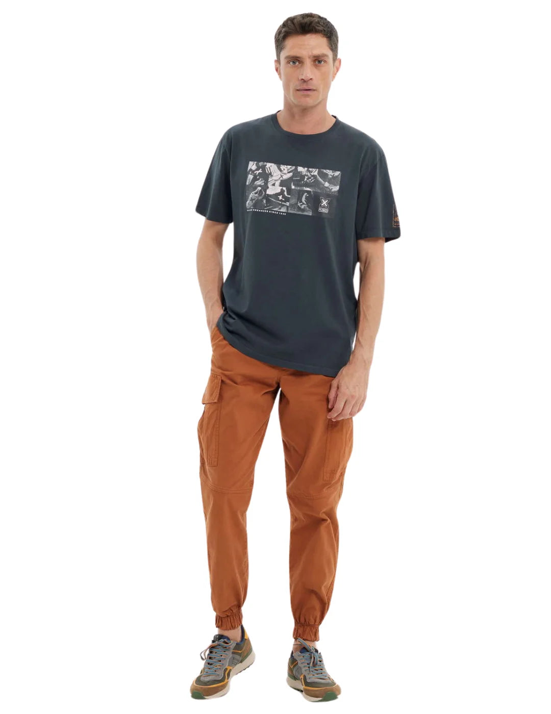 Camiseta Munich Shoemaker Antracita | Bicos de Fío