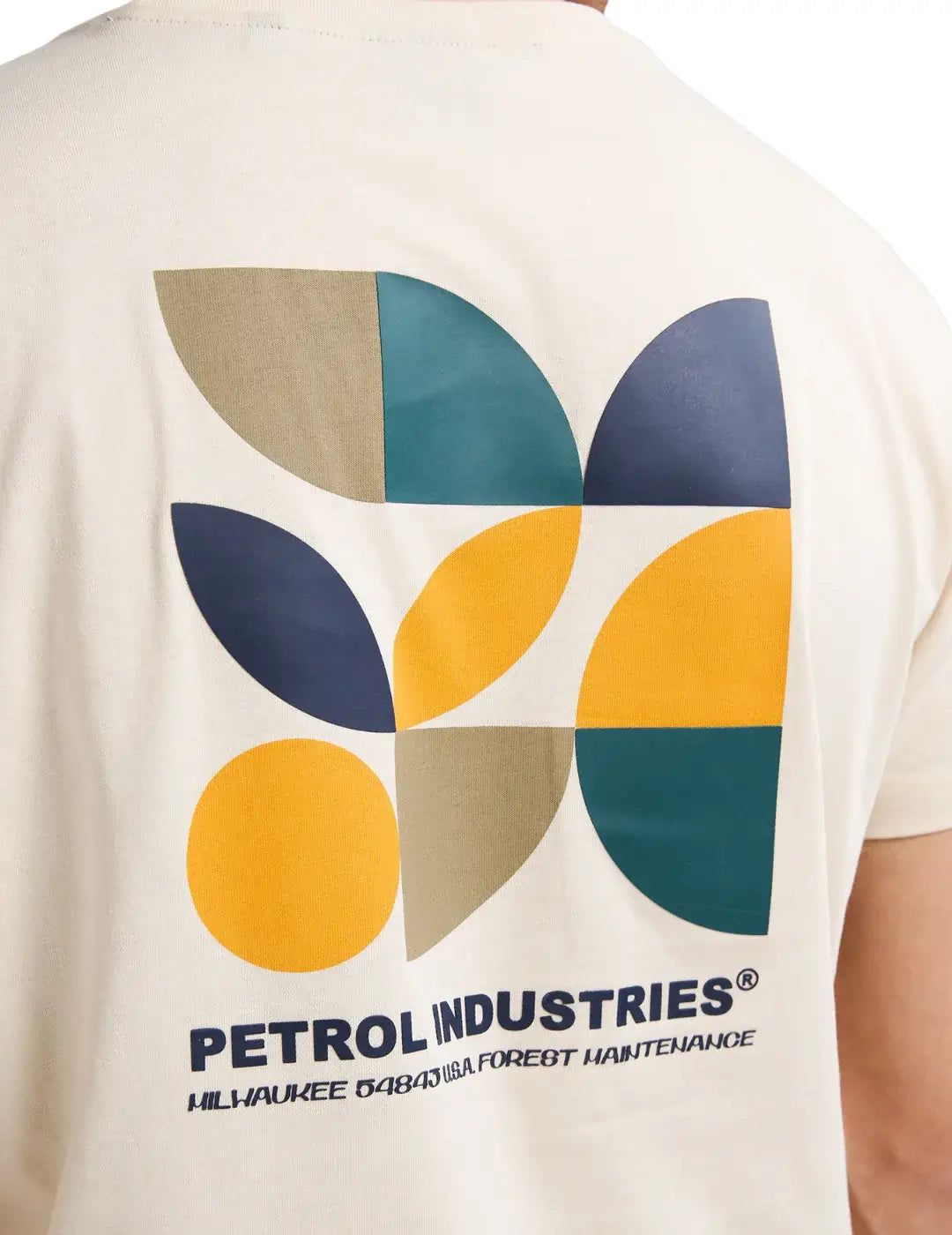 Camiseta Petrol Industries Oglala Beige | Bicos de Fío