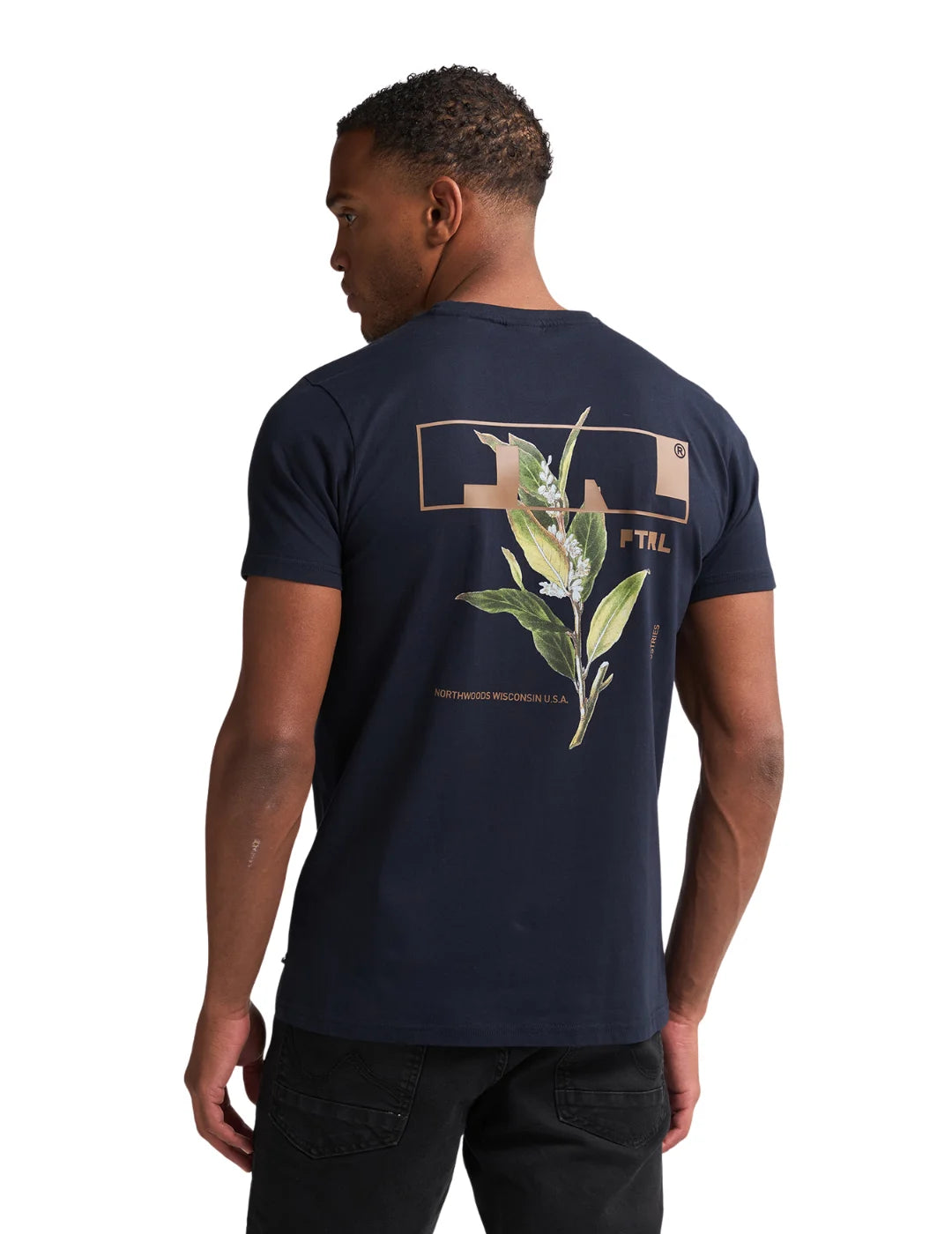 Camiseta Petrol Industries Zion Azul Marino | Bicos de Fío