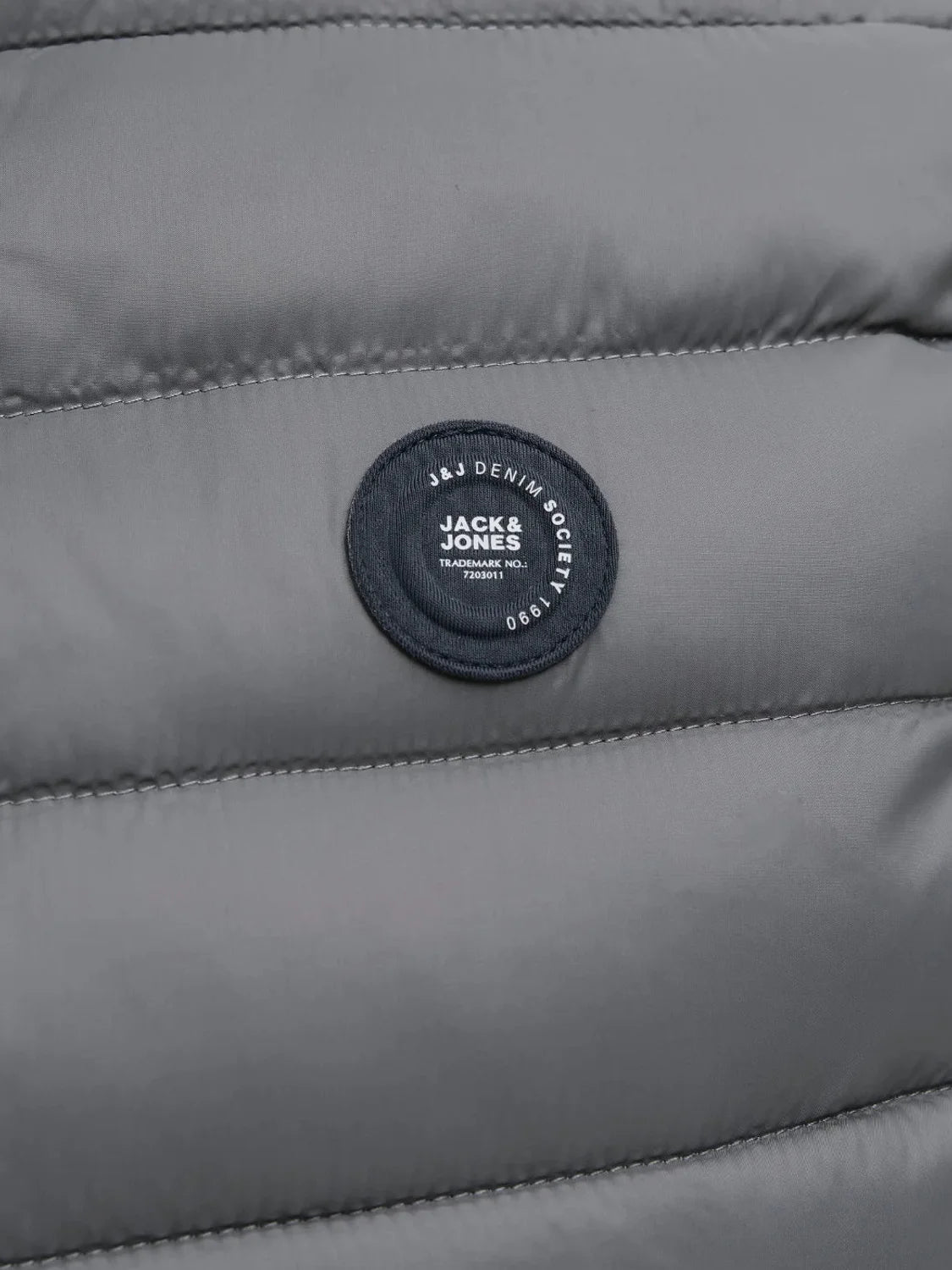 Chaleco Acolchado Jack&Jones Bradley Gris | Bicos de Fío