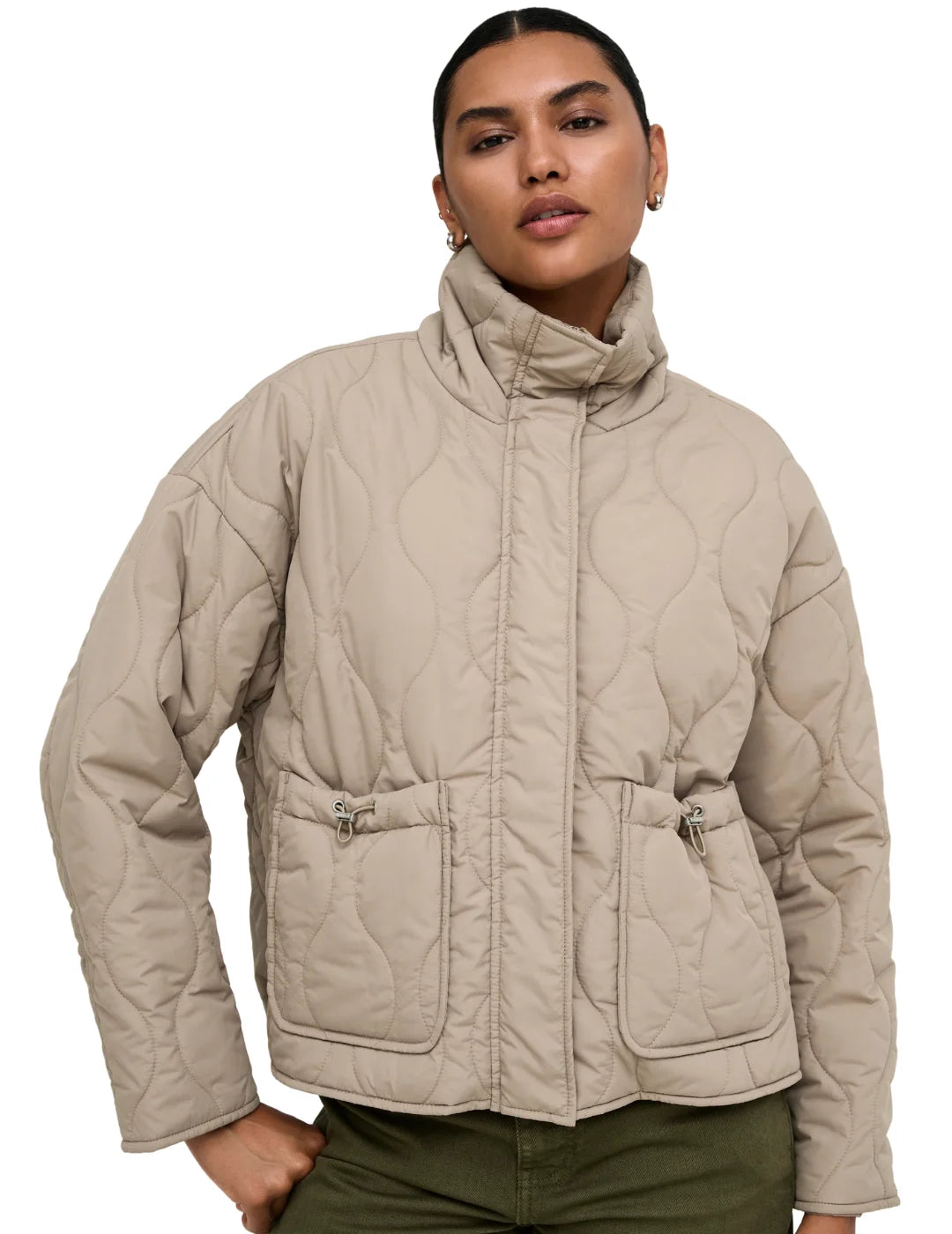 Chaqueta Acolchada Corta ONLY Sigga Beige | Bicos de Fío