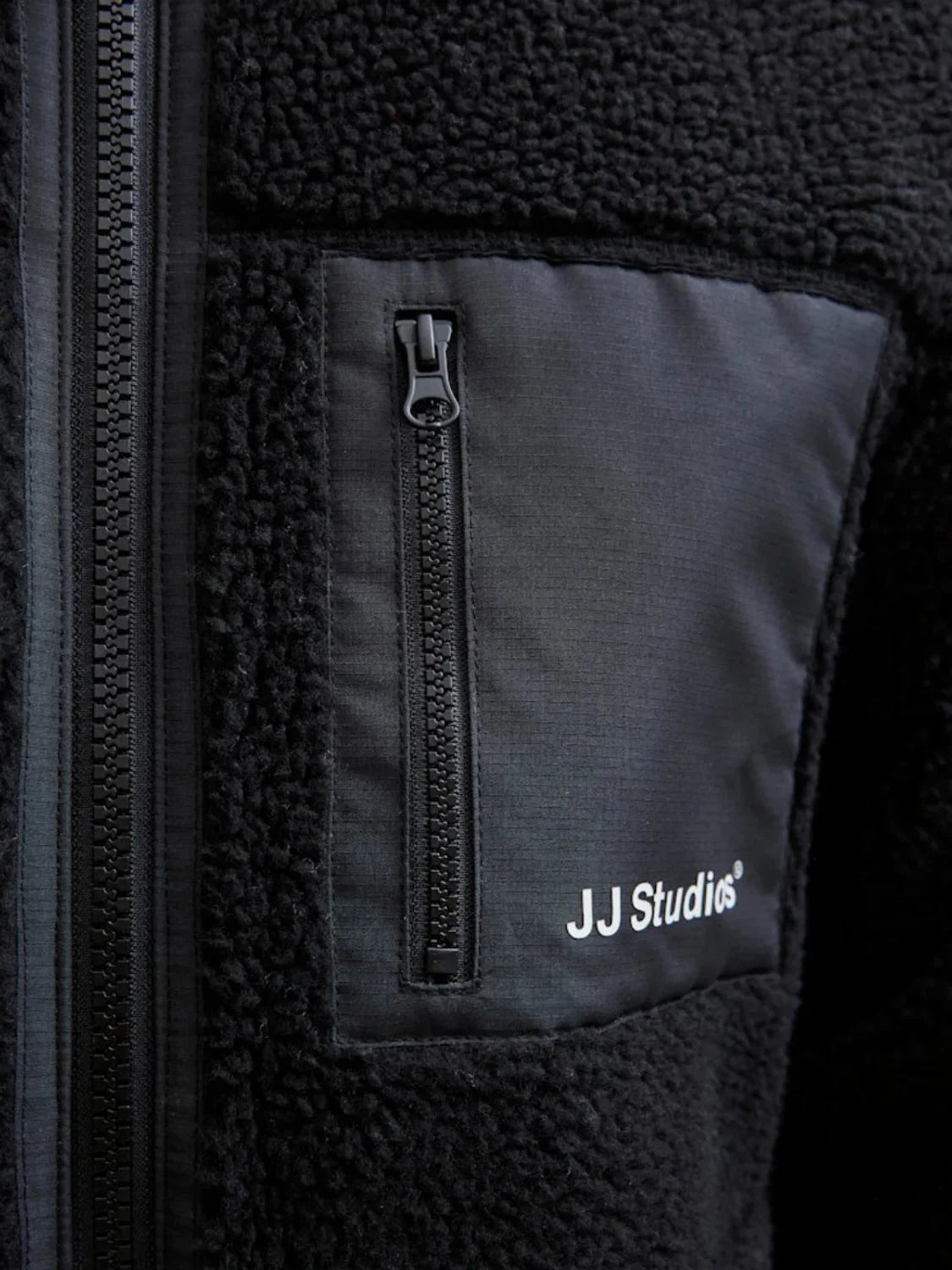 Chaqueta Polar Jack&Jones Soho Negro | Bicos de Fío