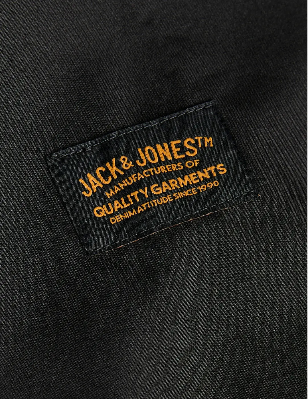 Bomber Softshell Jack&Jones Eliam Negro | Bicos de Fío