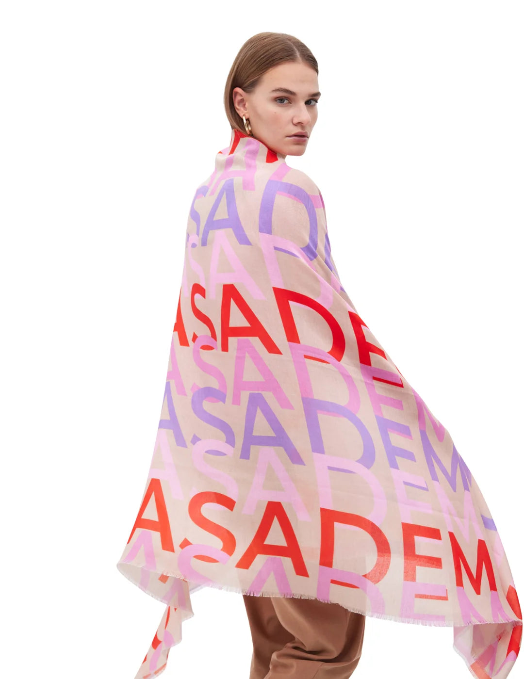Foulard Estampado Lola Casademunt Logomania | Bicos de Fío