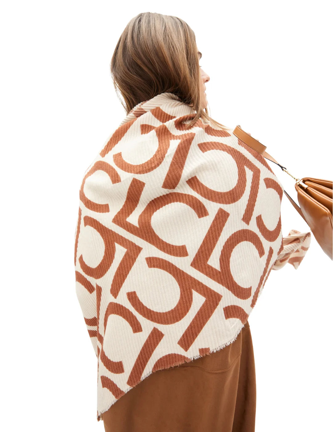 Foulard Plisado Bicolor Lola Casademunt Crudo-Marrón | Bicos de Fío