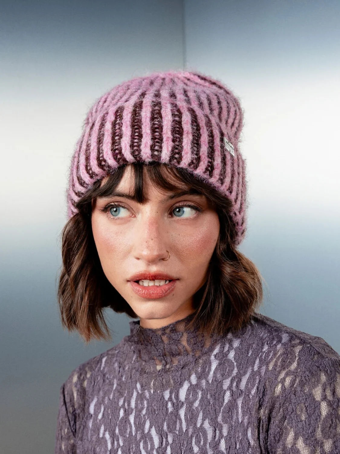 Gorro Punto Bicolor Victoria Malva | Bicos de Fío
