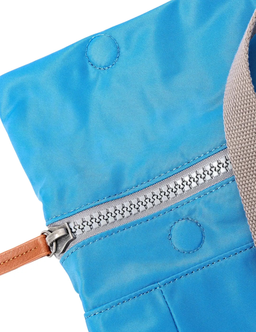 Mochila ROKA Canfield B Small Nylon Malibu Blue | Bicos de Fío