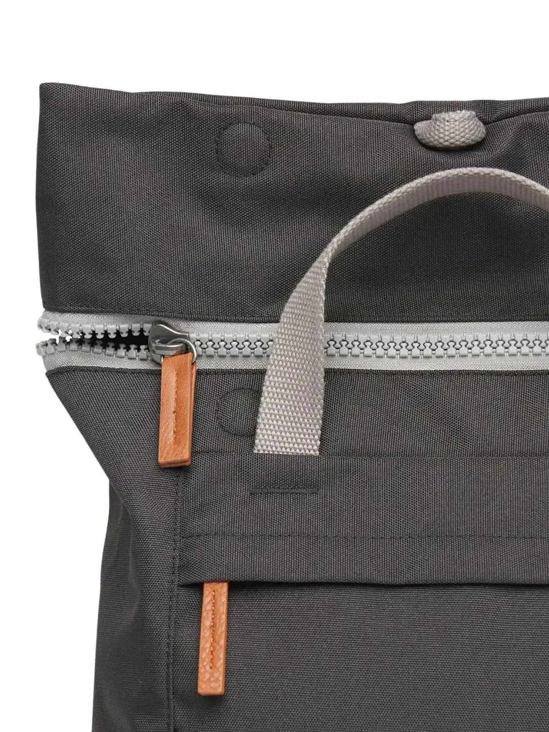 Mochila ROKA Finchley Medium Canvas Ash | Bicos de Fío
