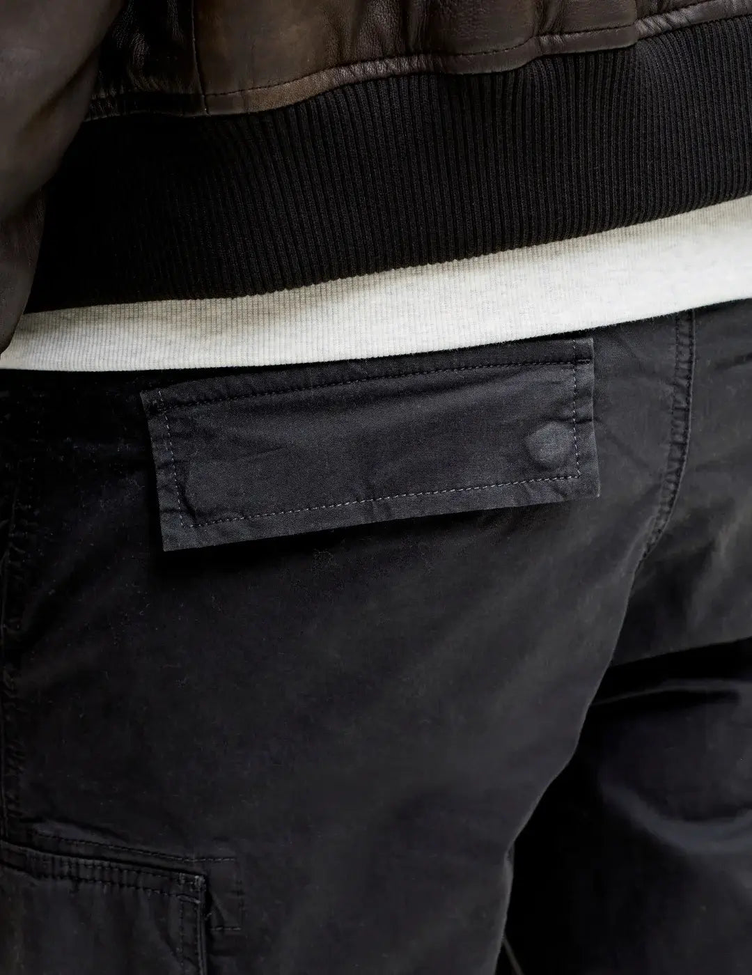 Pantalón Cargo Jack&Jones Kane Frank Negro | Bicos de Fío