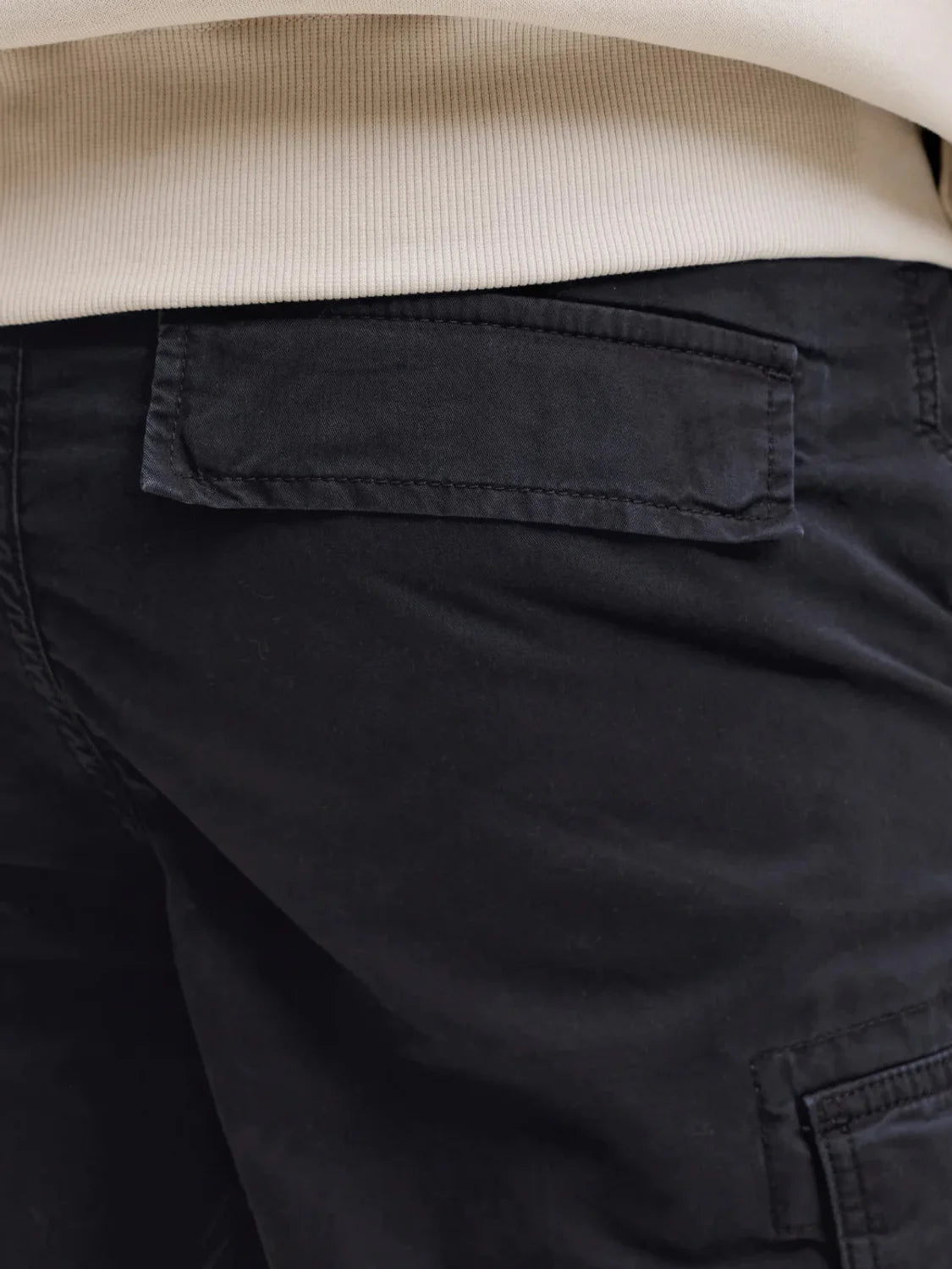 Short Cargo Jack&Jones Cole Frank Negro | Bicos de Fío