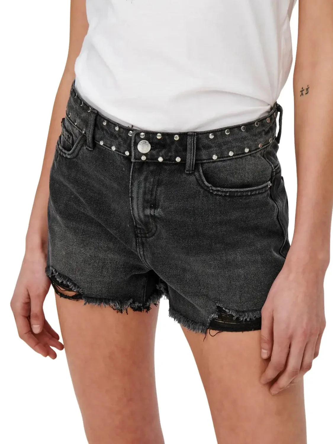 Shorts Tachuelas Only Onlpacy Negro | Bicos de Fío
