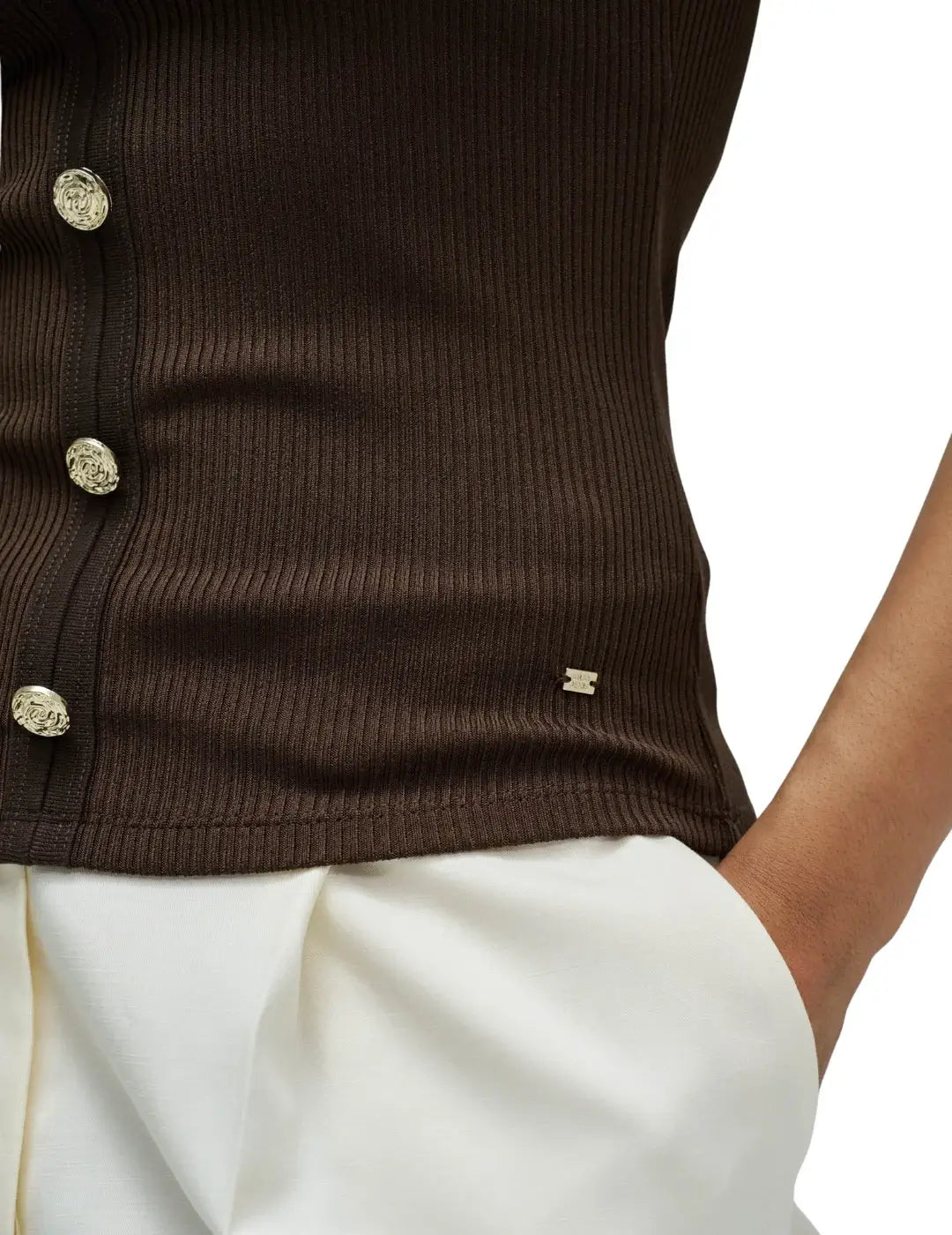 Top Acanalado Botones Salsa Jeans Marrón | Bicos de Fío
