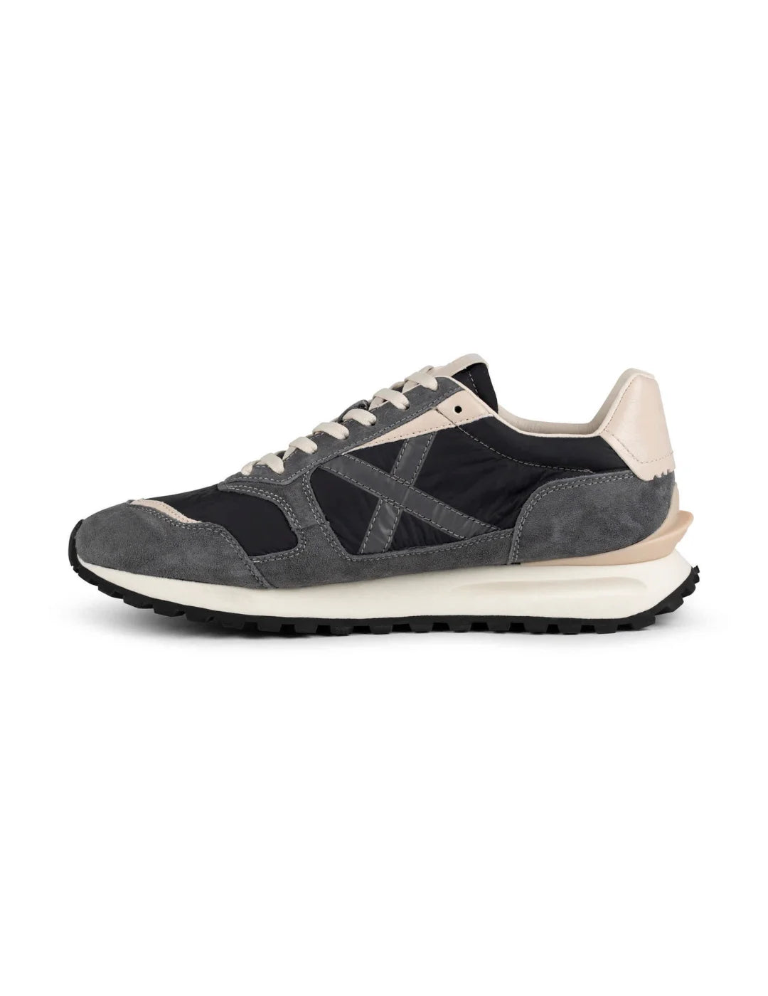 Zapatilla Munich Leggera 04 Negro | Bicos de Fíov