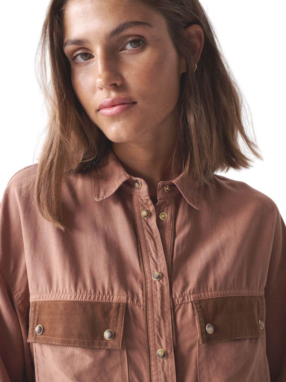 Camisa de lyocell con bolsillos de ante Salsa Rosa - Bicos de Fío