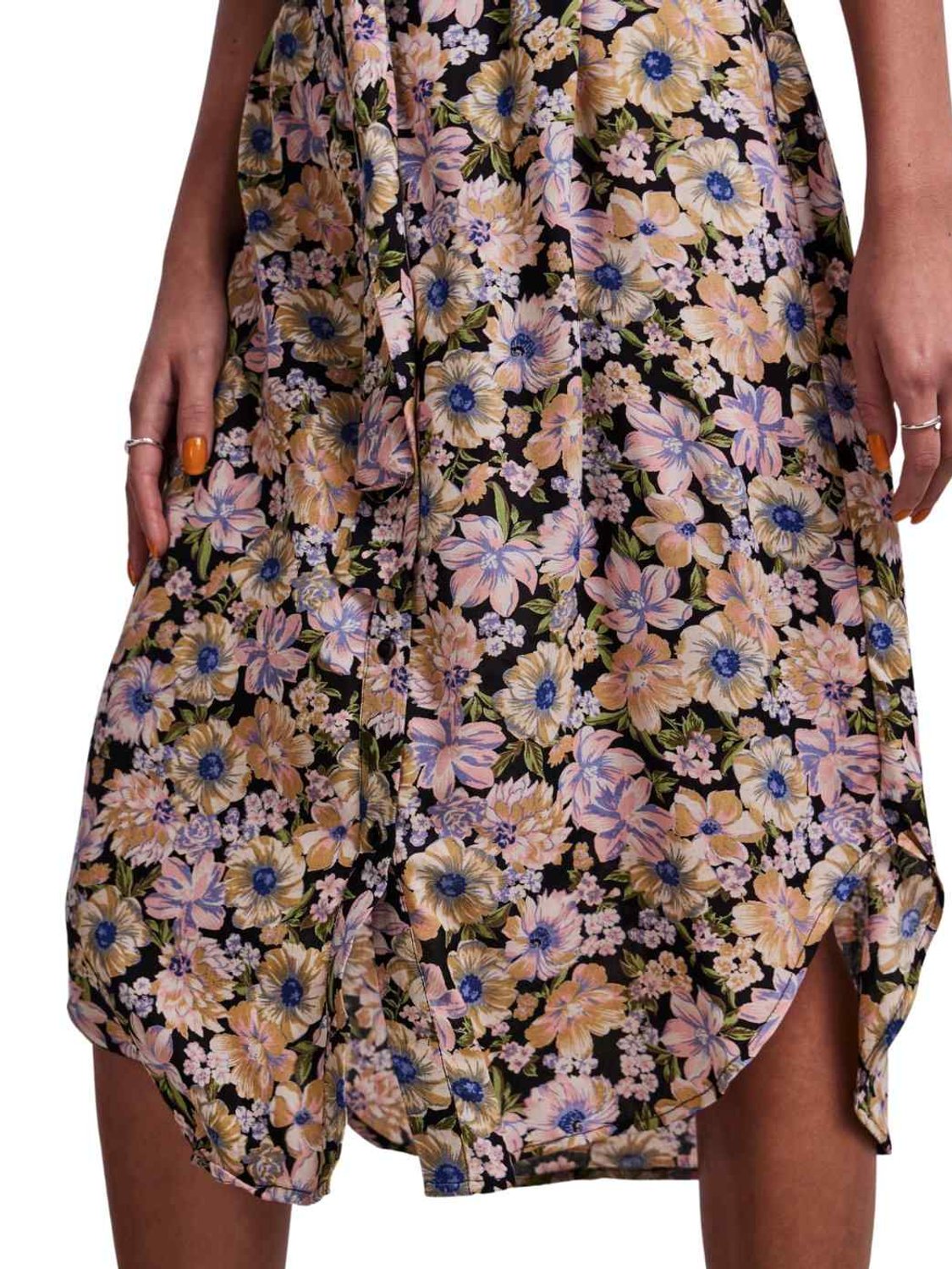 Vestido camisero estampado de flores Pieces Nya | Bicos de Fío