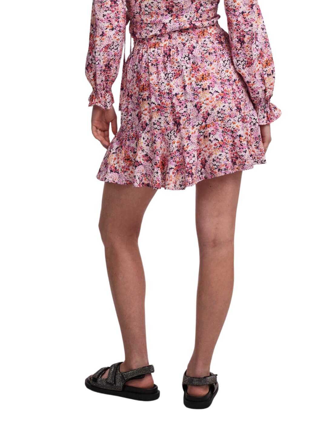 Minifalda violeta estampada Pieces | Bicos de Fío